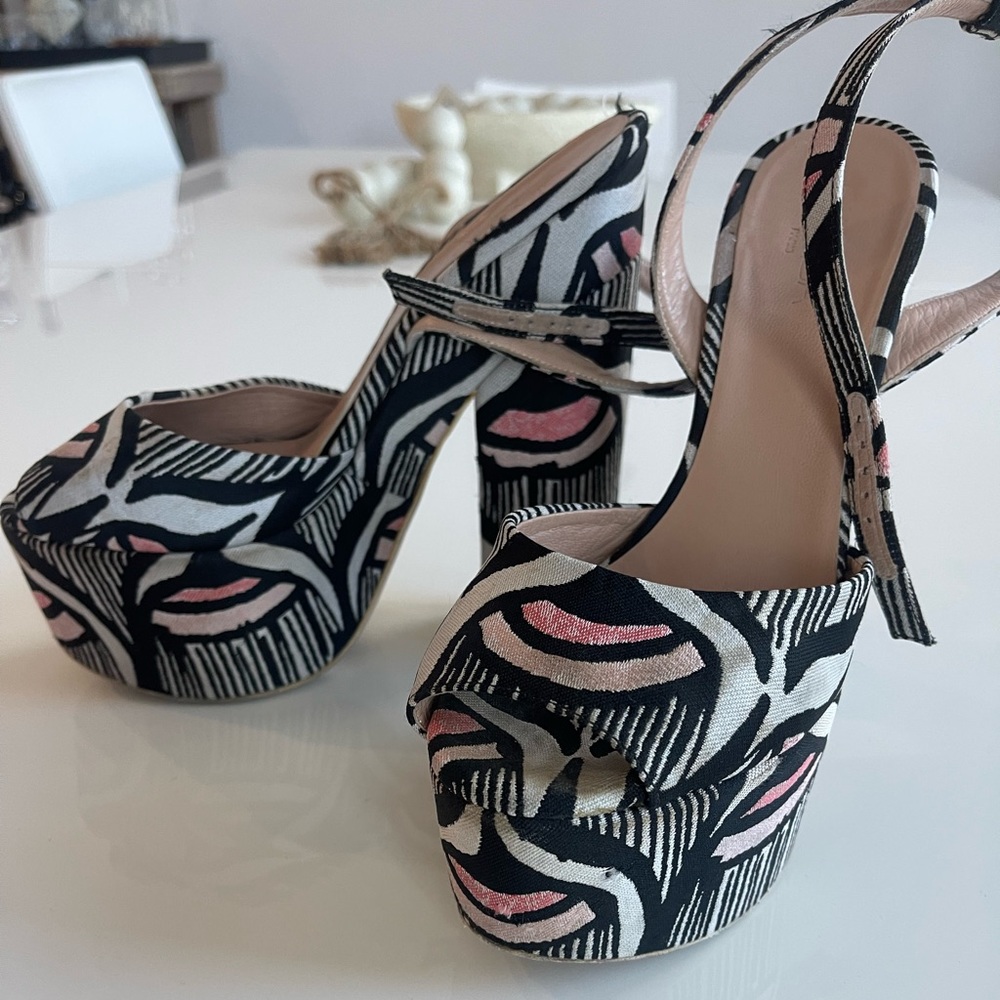 GIAMBA Giambattista Valli Ope Platform
